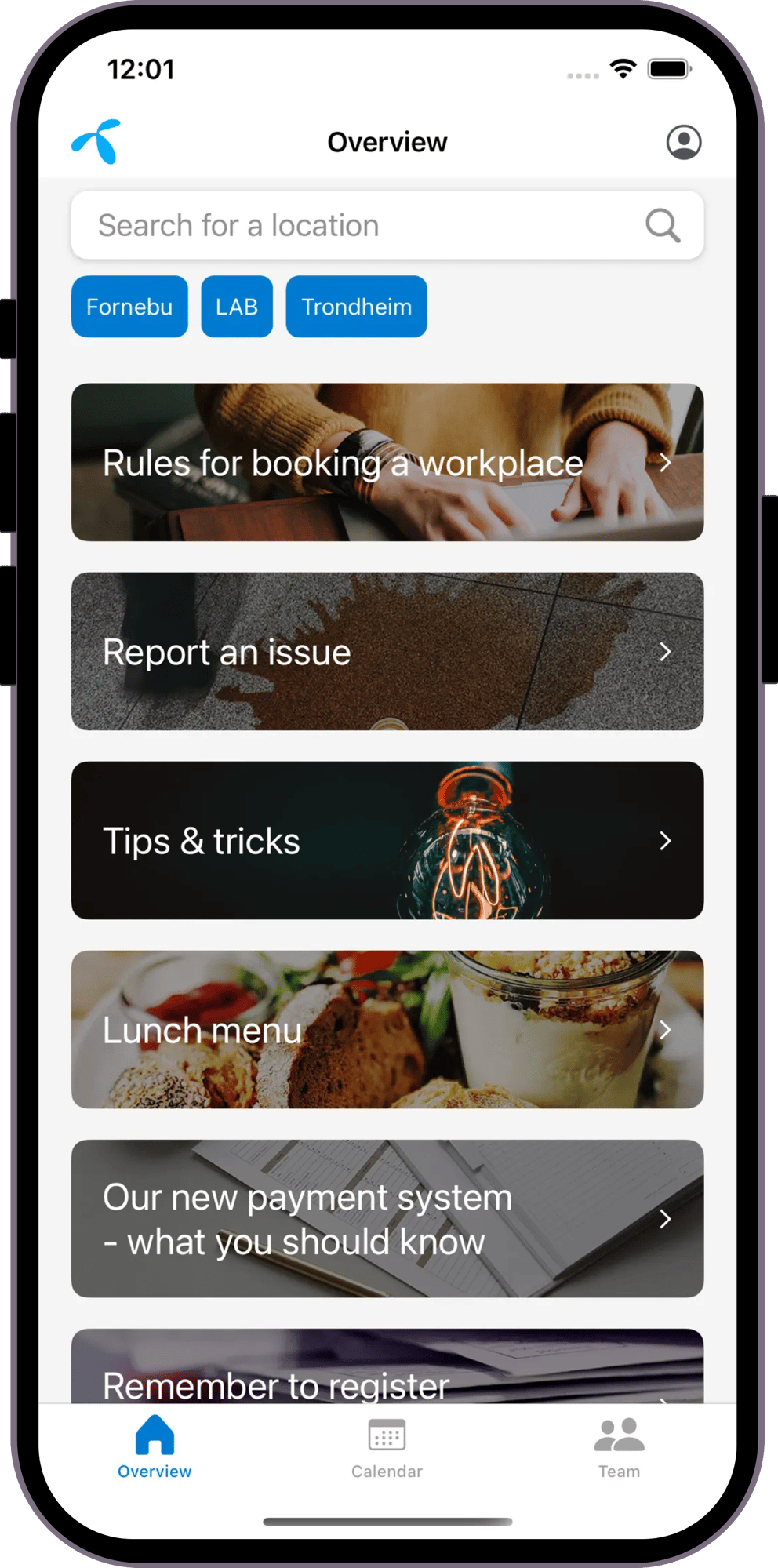 Mobilskjerm med BLDNG.App startside – oversikt over booking, rapportering, tips, meny og interne bedriftsnyheter
